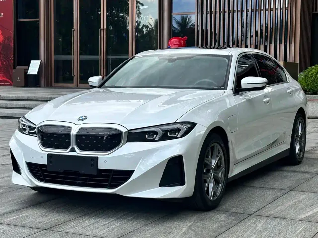 BMW i3 — Фото автомобиля 2