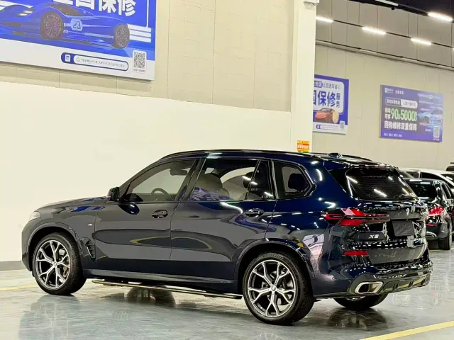 BMW X5 — Фото автомобиля 12