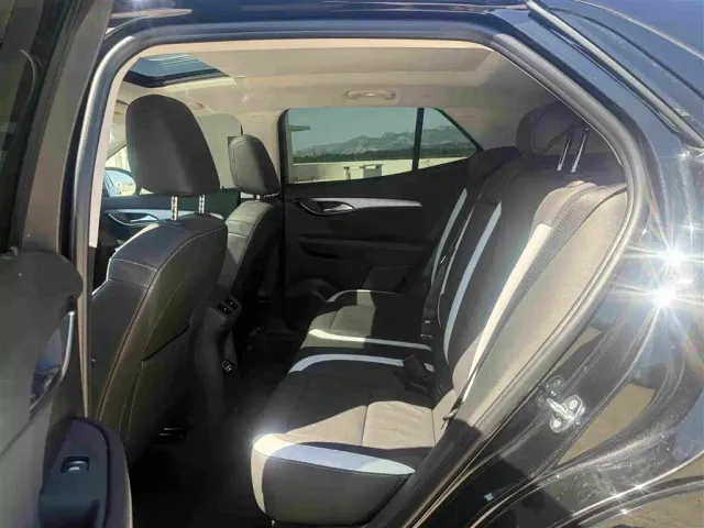 Buick Envision S — Фото автомобиля 6