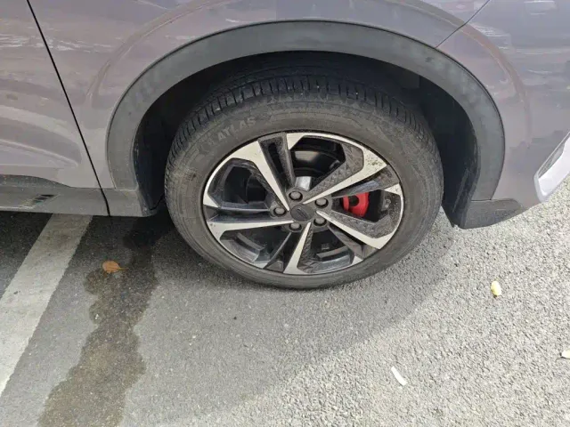 Geely Binyue — Фото автомобиля 24