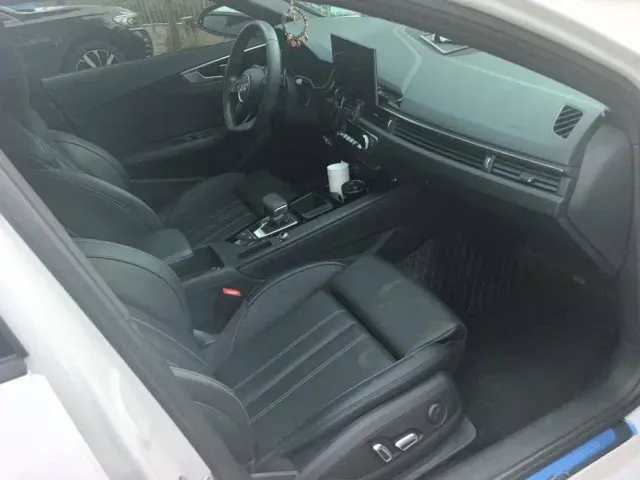 Audi A4L — Фото автомобиля 8