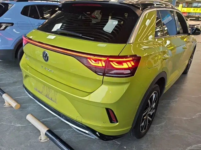 Volkswagen T-Roc — Фото автомобиля 6