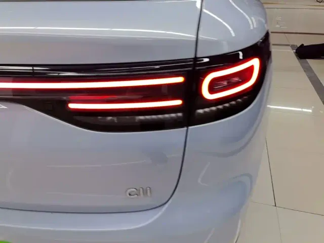Leapmotor C11 — Фото автомобиля 7