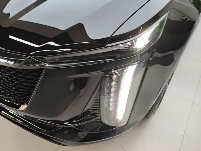Cadillac XT5 — Фото автомобиля 23