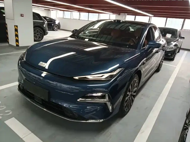 Фотография автомобиля — Geely Galaxy Xingyao 8