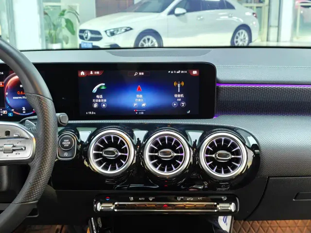 Mercedes-Benz A-Class — Фото автомобиля 13