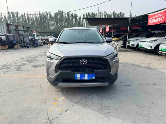 Toyota Corolla Cross — Фото автомобиля 2