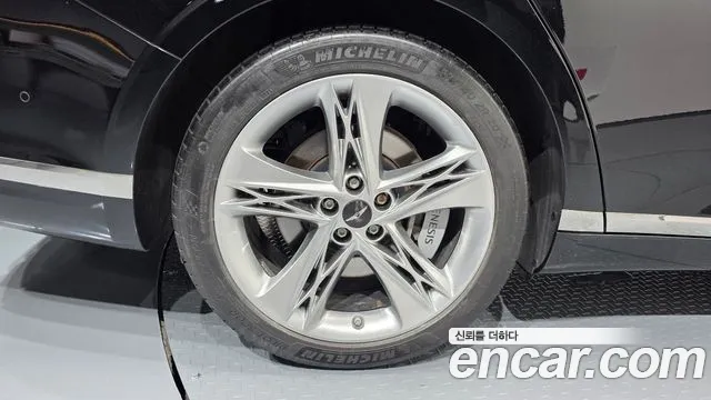 Genesis G90 Бензин 3.5 турбо AWD — Фото автомобиля 5