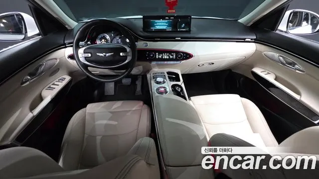 Genesis GV70 — Фото автомобиля 10