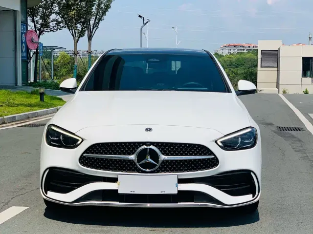 Mercedes-Benz C-Class — Фото автомобиля 2