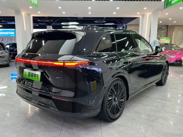 Xpeng G9 — Фото автомобиля 14