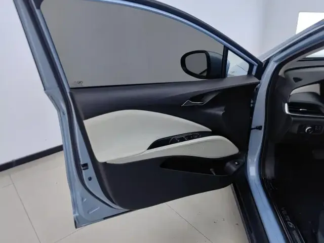 Buick Velite 6 — Фото автомобиля 7