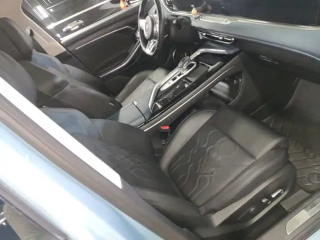 Voyah Auto VOYAH FREE 2021 AWD Standard Range Extender Exclusive Luxury Package — Фото автомобиля 24
