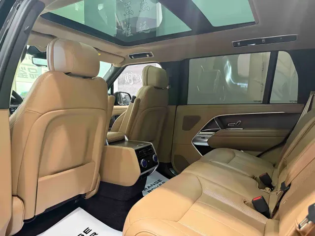 Land Rover Range Rover — Фото автомобиля 16
