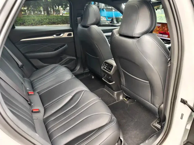 Geely Xingrui — Фото автомобиля 14