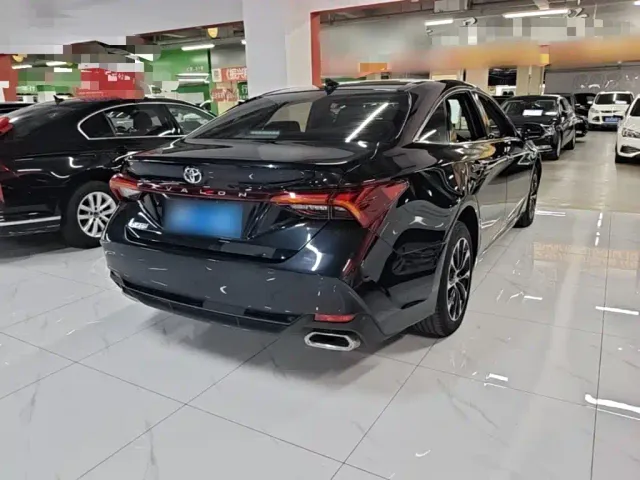Toyota Avalon — Фото автомобиля 6