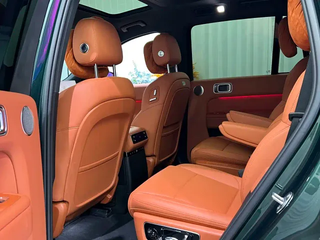 Li Auto L8 — Фото автомобиля 7