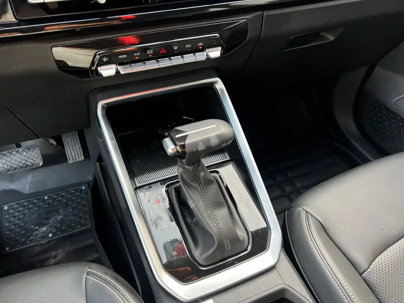 Wuling Motors Wuling Xingchi 2022 1.5L CVT Fun Edition — Фото автомобиля 13