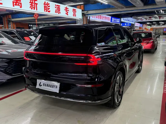 Changan Qiyuan Q07 — Фото автомобиля 6