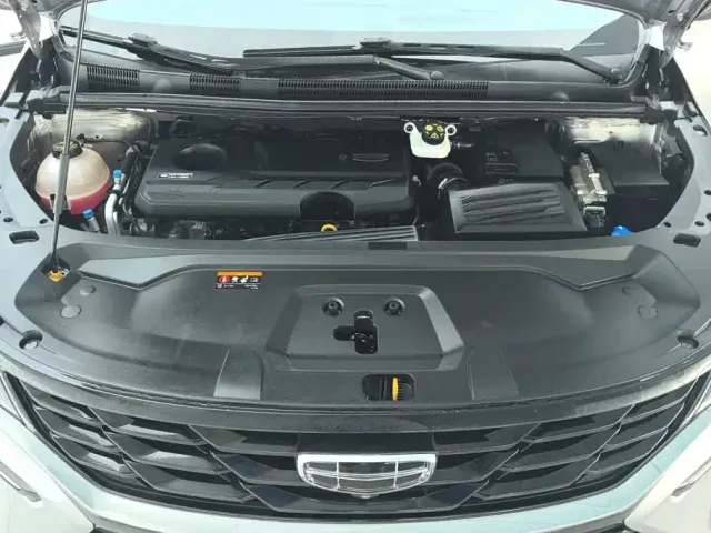 Geely Jiaji — Фото автомобиля 10