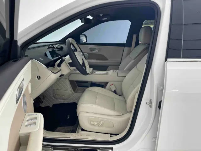 Toyota BoZhi 3X — Фото автомобиля 8