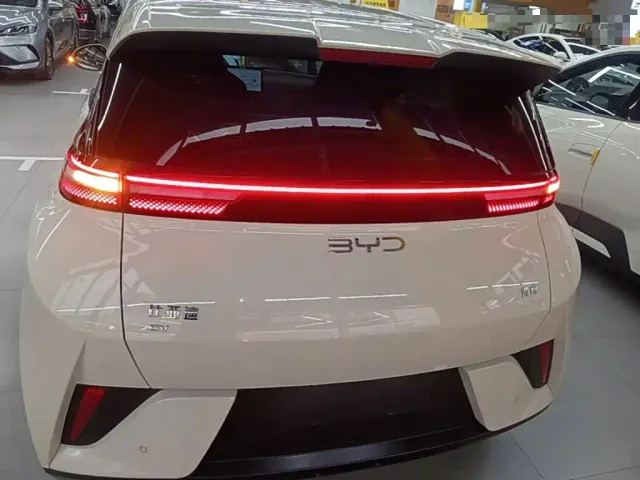 BYD Seagull — Фото автомобиля 5