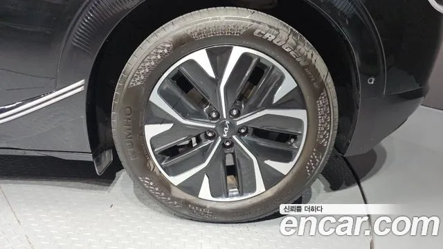 Kia EV6 — Фото автомобиля 19