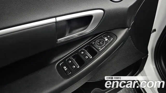 Hyundai Sonata — Фото автомобиля 23