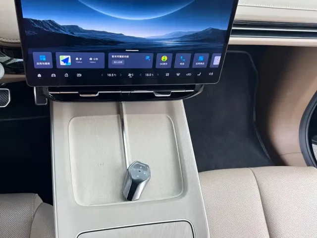 GAC Hyptec HT — Фото автомобиля 18