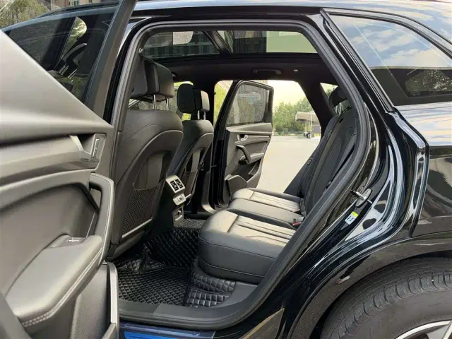 Audi Q5L — Фото автомобиля 18