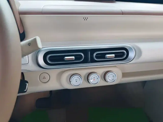 Wuling Hongguang Mini EV — Фото автомобиля 12