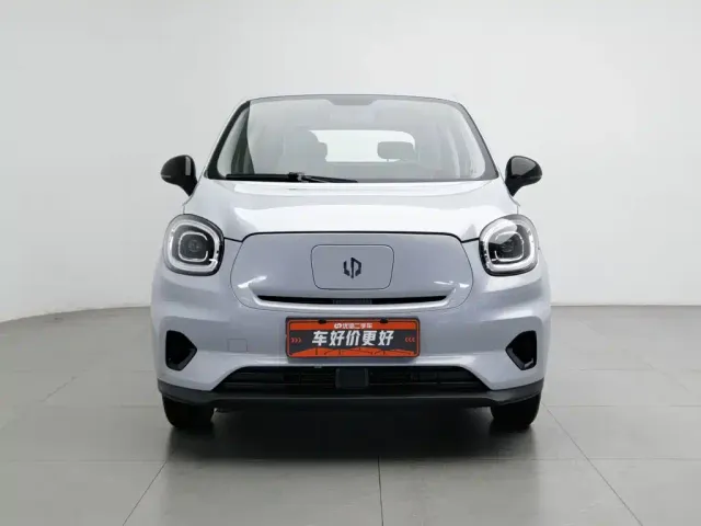 Leapmotor T03 — Фото автомобиля 3