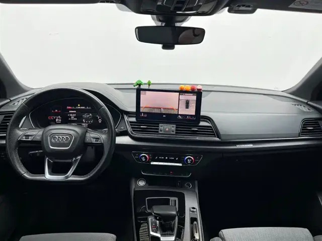 Audi Q5L Sportback — Фото автомобиля 10