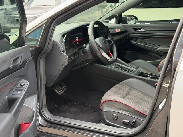 Volkswagen Golf GTI — Фото автомобиля 4