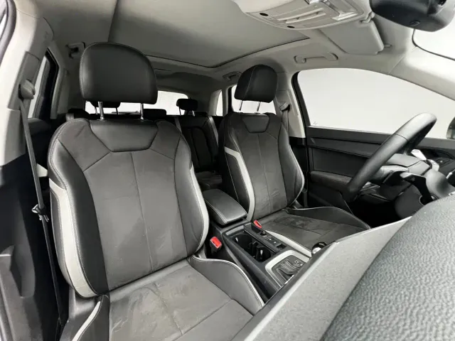 Audi Q3 — Фото автомобиля 10