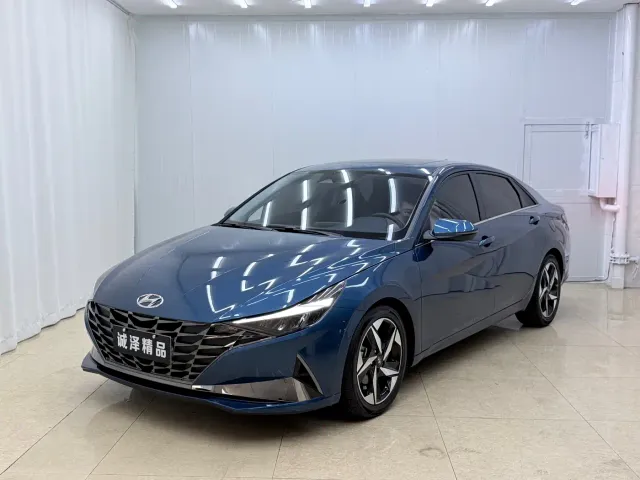 Фотография автомобиля — Hyundai Elantra
