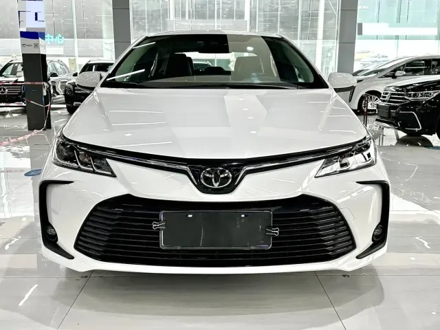 Toyota Corolla — Фото автомобиля 2