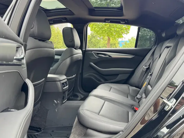Cadillac CT5 — Фото автомобиля 16