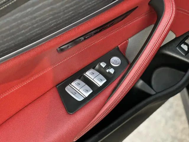 BMW 5 Series — Фото автомобиля 14
