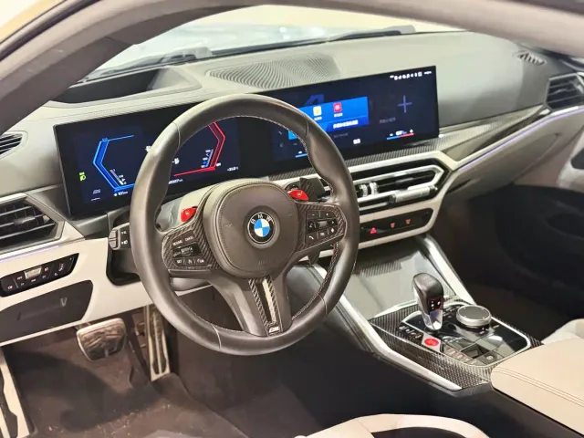BMW M4 — Фото автомобиля 8
