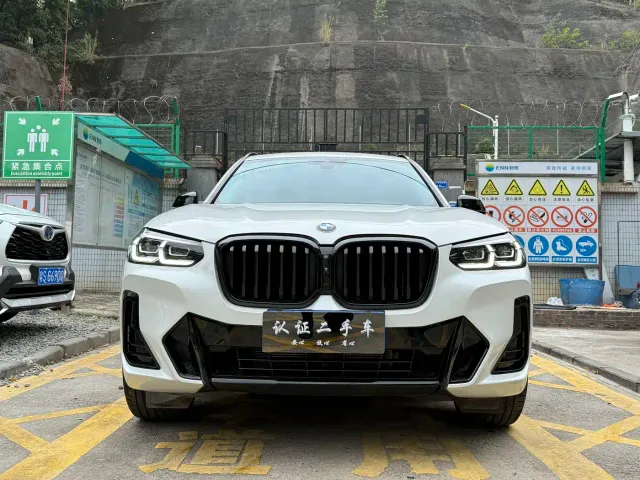 BMW X3 — Фото автомобиля 3
