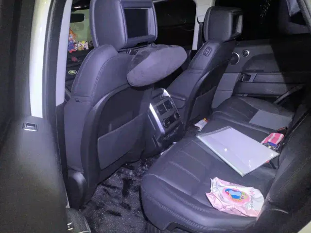 Land Rover Range Rover Sport — Фото автомобиля 11