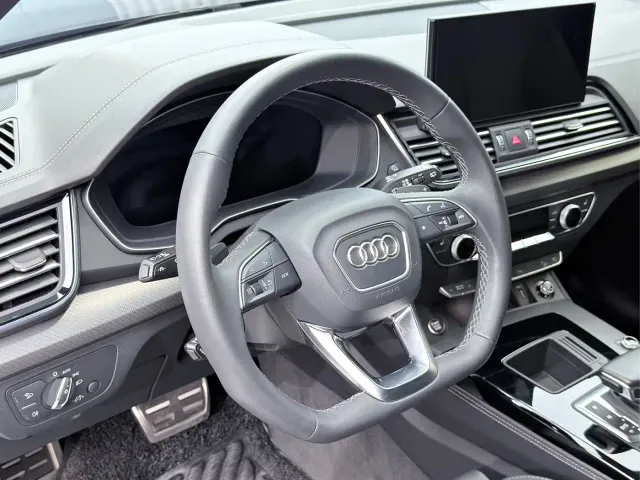 Audi Q5L — Фото автомобиля 10
