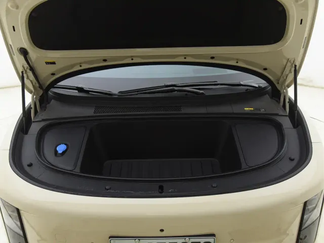Li Auto i6 — Фото автомобиля 17
