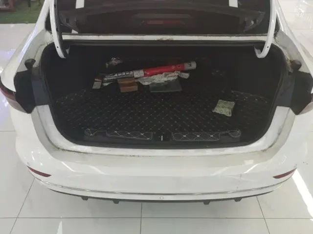 Geely Emgrand — Фото автомобиля 4