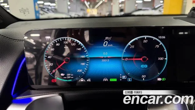 Mercedes-Benz EQB X243 — Фото автомобиля 5