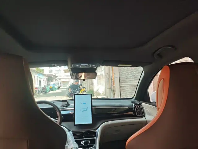 BYD Song Pro — Фото автомобиля 14