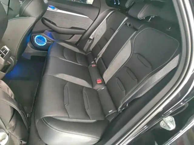 Geely Xingrui — Фото автомобиля 16