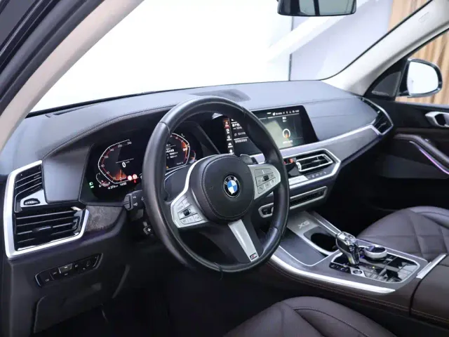 BMW X5 — Фото автомобиля 11