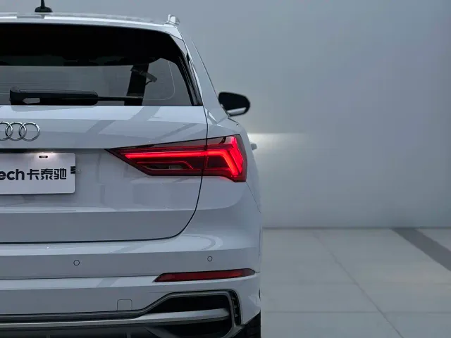 Audi Q3 — Фото автомобиля 8